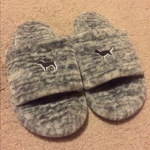 Victoria’s Secret Pink Slide Slippers (5-6)